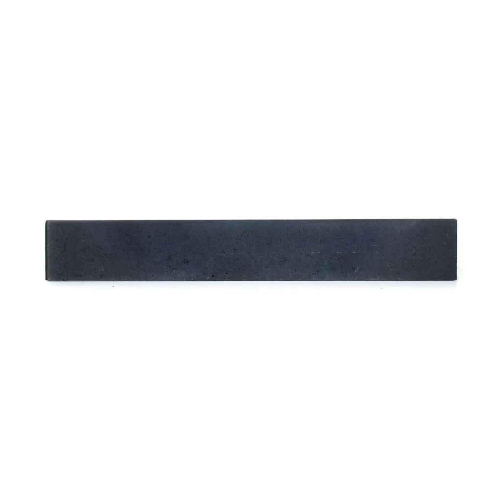 0000571_boordsteen-beton-100x15x5cm-zwart.webp